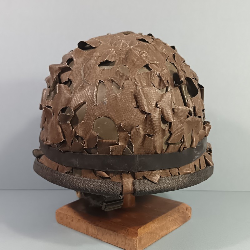 CASQUE F1 ARMEE FRANCAISE CAMOUFLE AVEC LA SALADE REGLEMENTAIRE + LUNETTE BOLLE LEGION ETRANGERE ET TTA